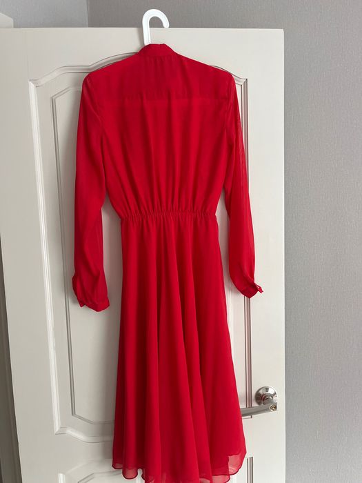Платья женское красное