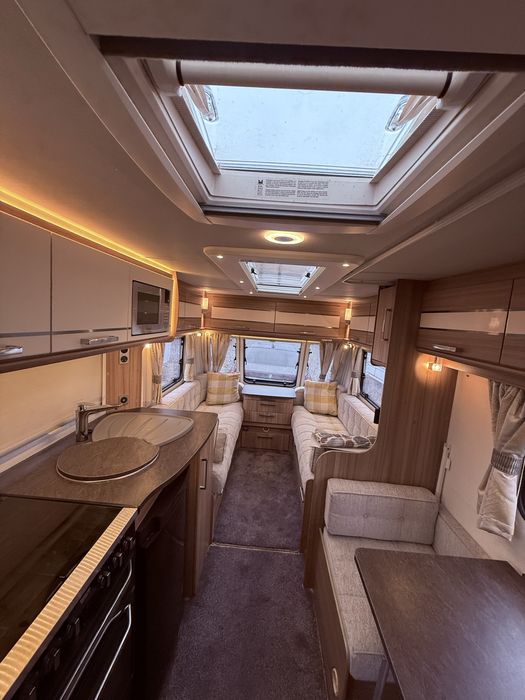 Rulota Lunar Solaris 2017 , sasiu Alko , centrala, panou solar