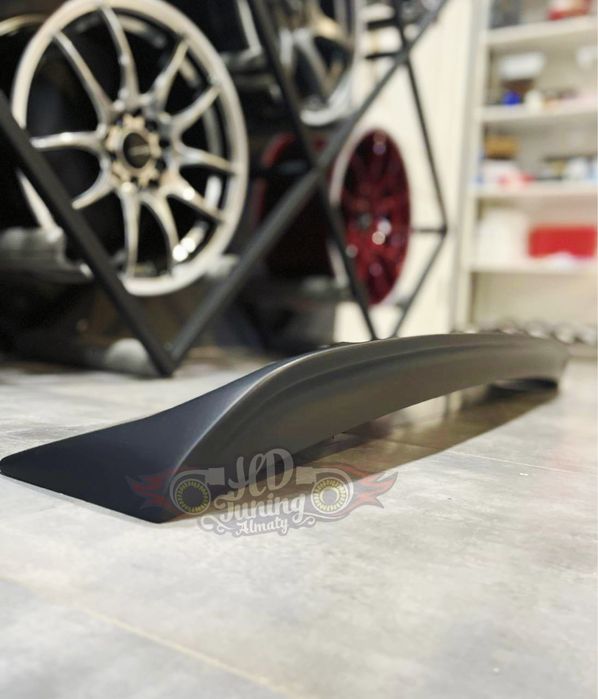 Спойлер на стекло Audi A6 C5