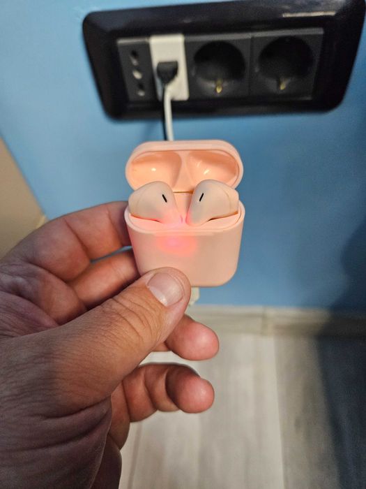 Căști de urechi wireless