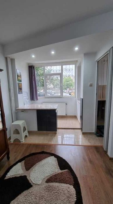 PARTICULAR, inchiriez (ofer) GARSONIERA (CORESI)  300 euro , Parter/9, 32 mp