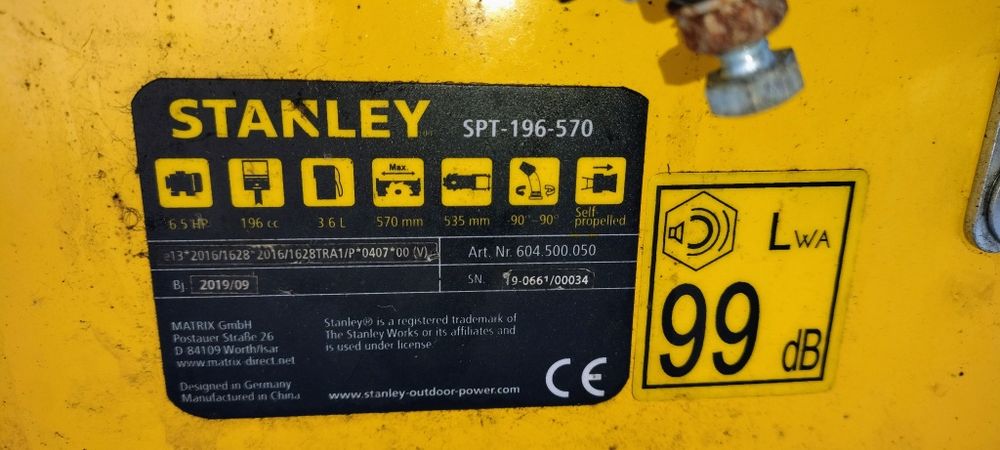 Vând freză zăpadă Stanley