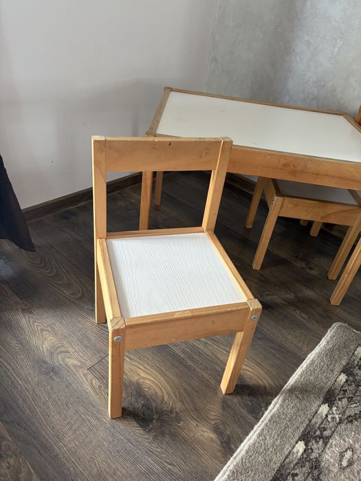 Masuta cu scaune Ikea
