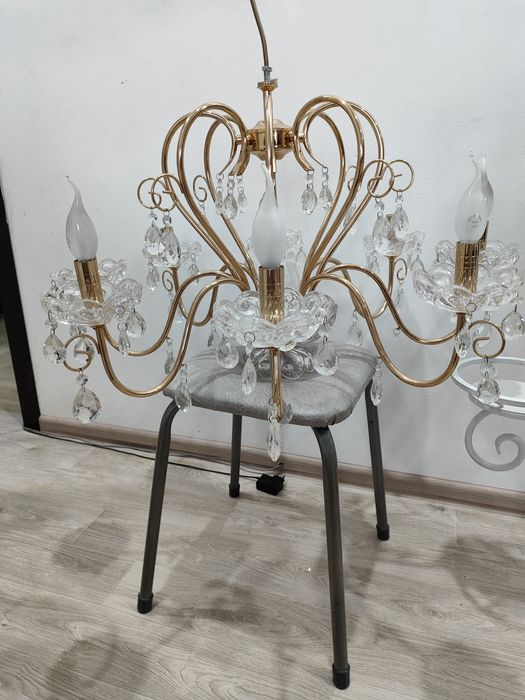 Продам люстру под хрусталь