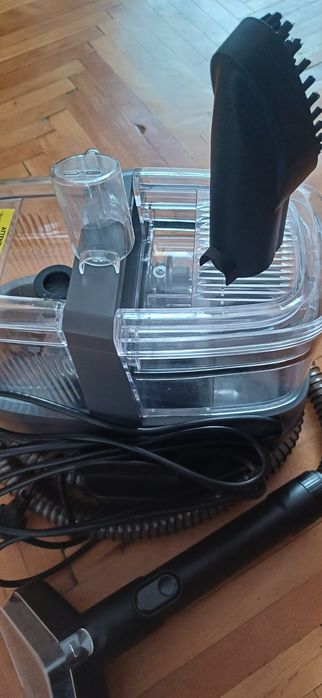 1. Aspirator pemtru spălare covoare si tapițerii (Spot Cleaner)