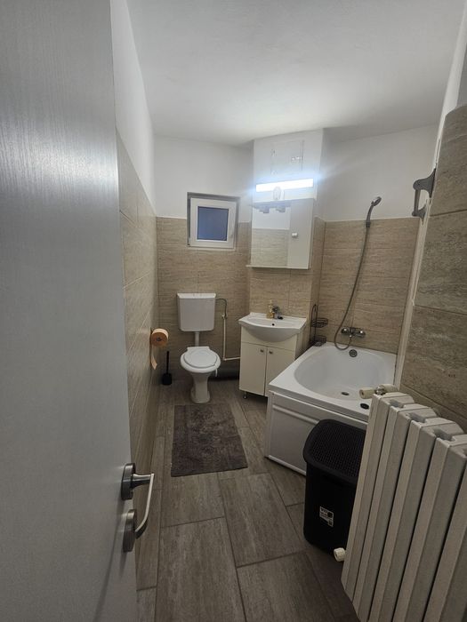 Apartament 2 camere de închiriat
