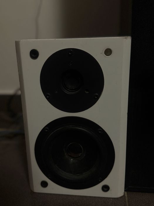 Boxe Magnat de podea + unitate audio – ok pentru uz normal