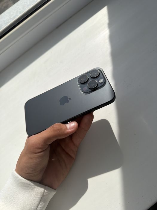 Iphone 15 pro 128gb в чёрном цвете