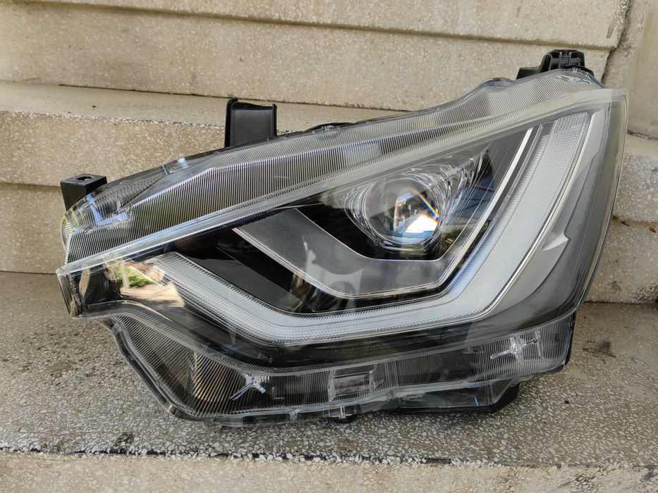 Фарове Isuzu D-Max LED ляв десен / Фарове Исузу Д-Макс / Фар Isuzu D-Max Оригинални