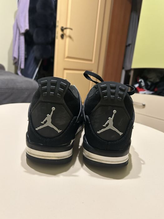 Jordan 4 - Black Canvas