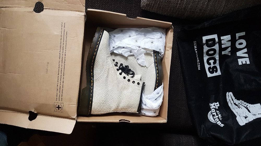 Dr Martens Boots Snakeskin, nr 43, noi_bej deschis