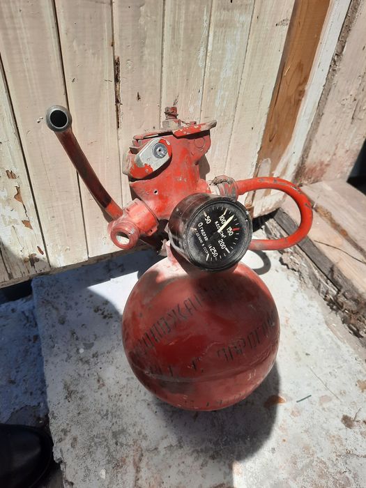 Огнетушитель времён СССР