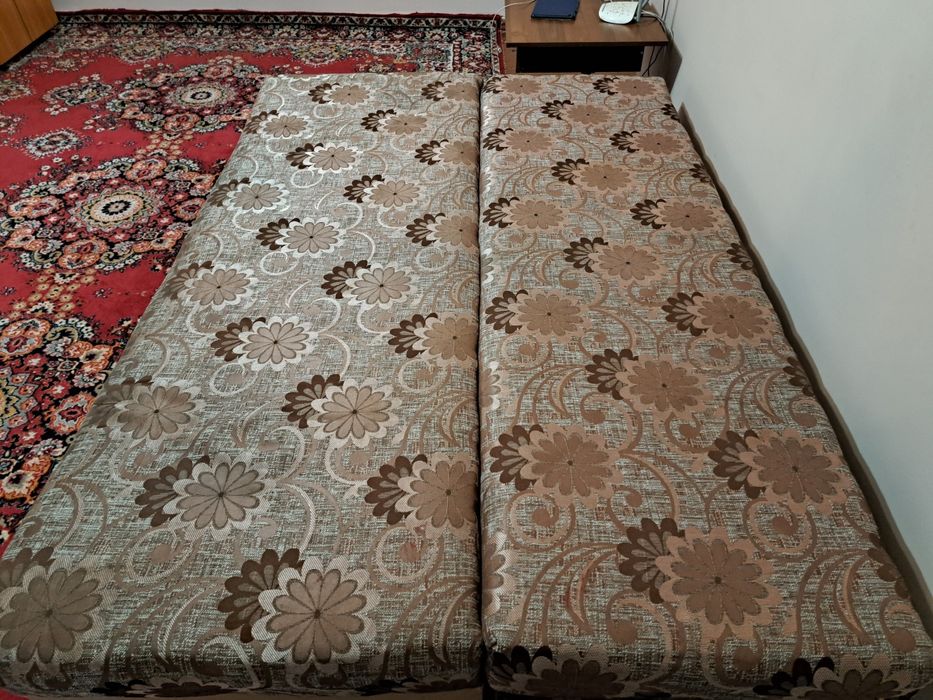 Продам 2 дивана б/у вхорошем состоянии