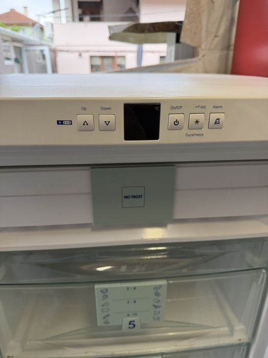 Фризер Liebherr A++ No Frost 230литра Germany Гаранция