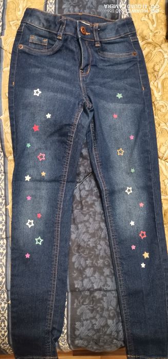 Детски панталони или дънки