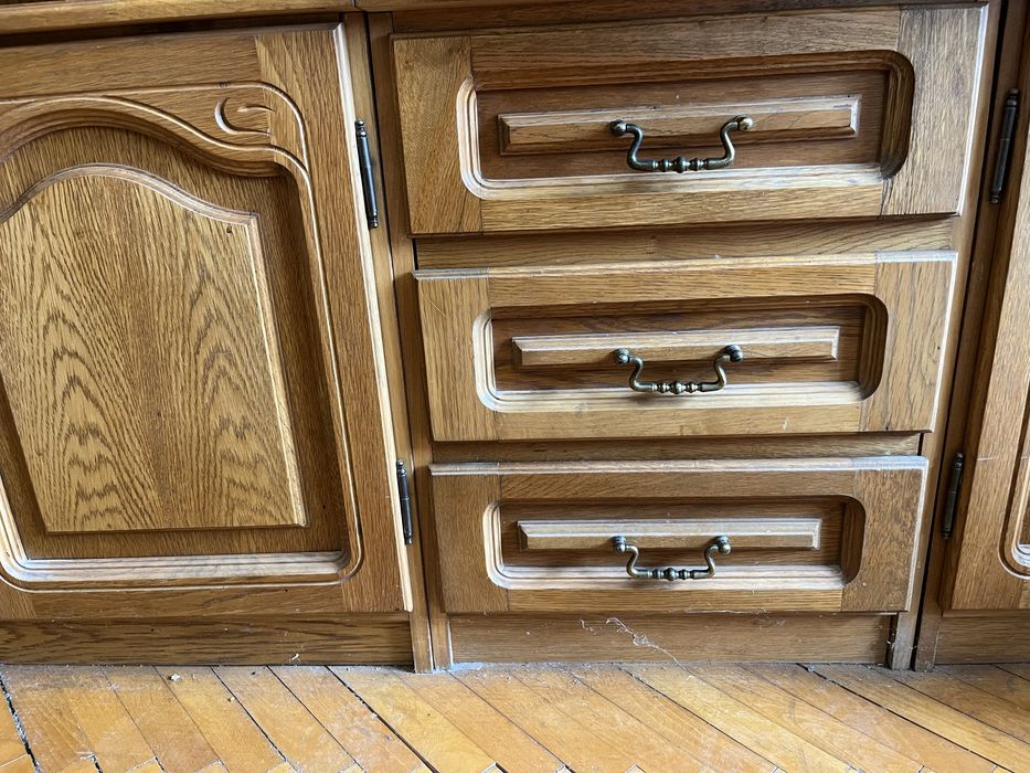 Mobila veche eleganta de vanzare .