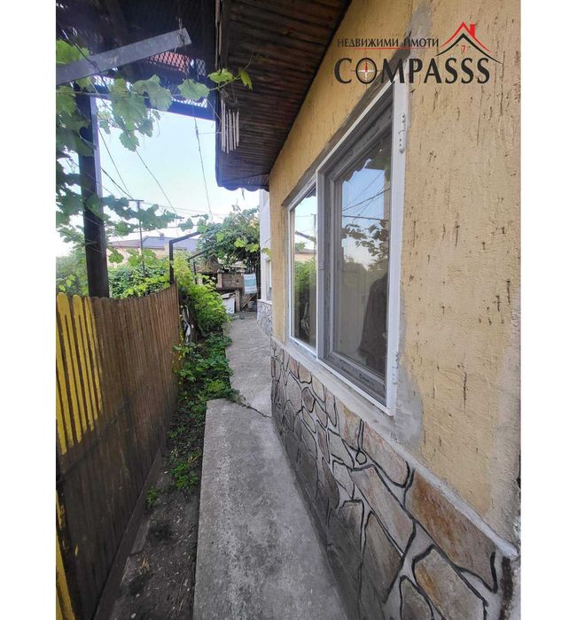 Гр. Добрич, ПИНЕТА-Хуманитарна гимназия, етаж от къща  – 127000лв!