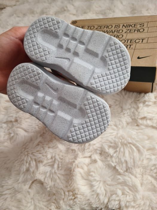 Adidași nike mărimea 19.5