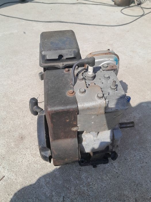 Двигател за мотофреза