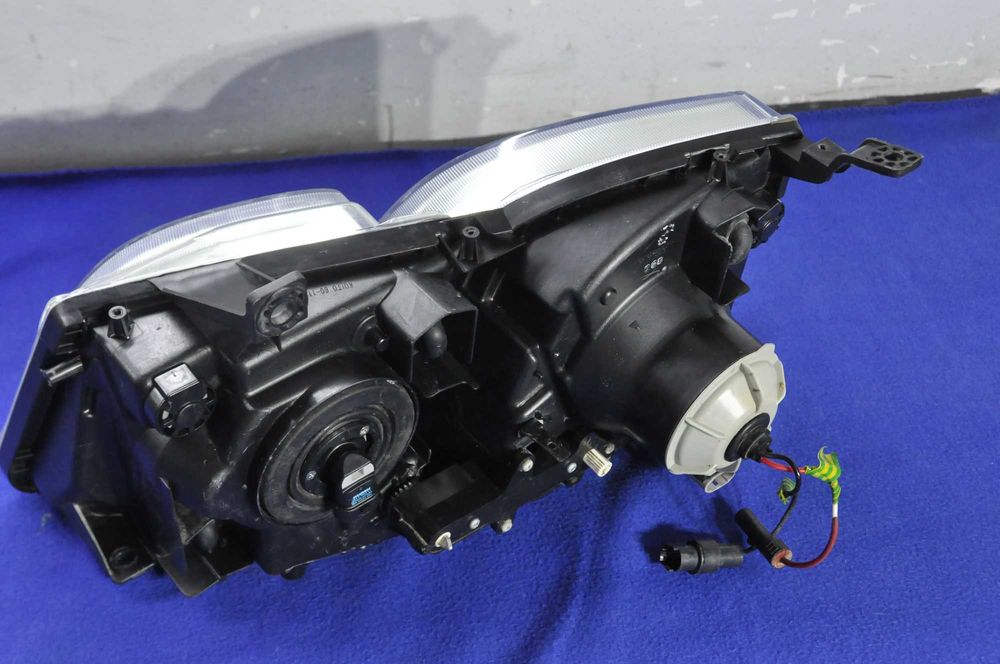 Фара Lexus Lx470 правая