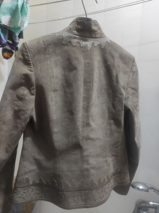 Кожа. Куртка женская.