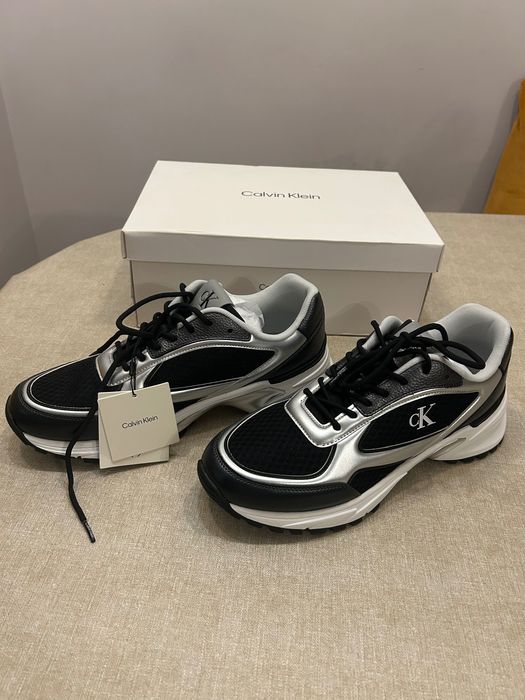 Маратонки Calvin Klein 45 номер