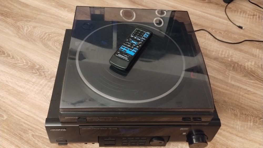 Pachet Amplificator și pick-up Kenwood