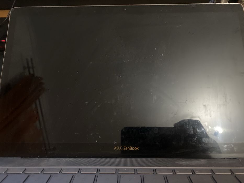 Laptop ASUS ZenBook 3 UX390UA - Defect / Pentru Piese