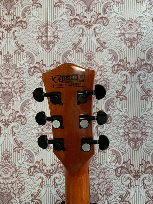 Akustik Gitara (yangi)