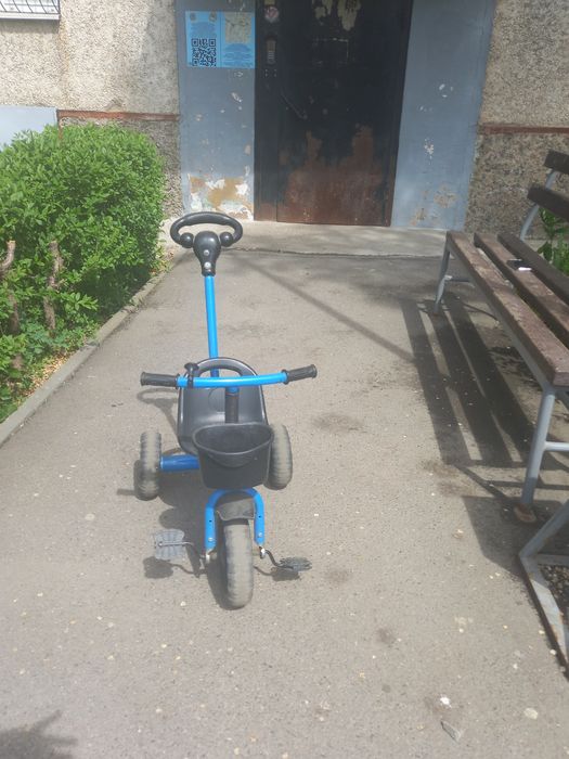 Велосипед детский с ручкой