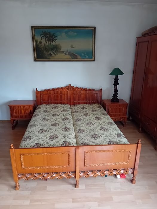 Vând dormitor  stare foarte buna