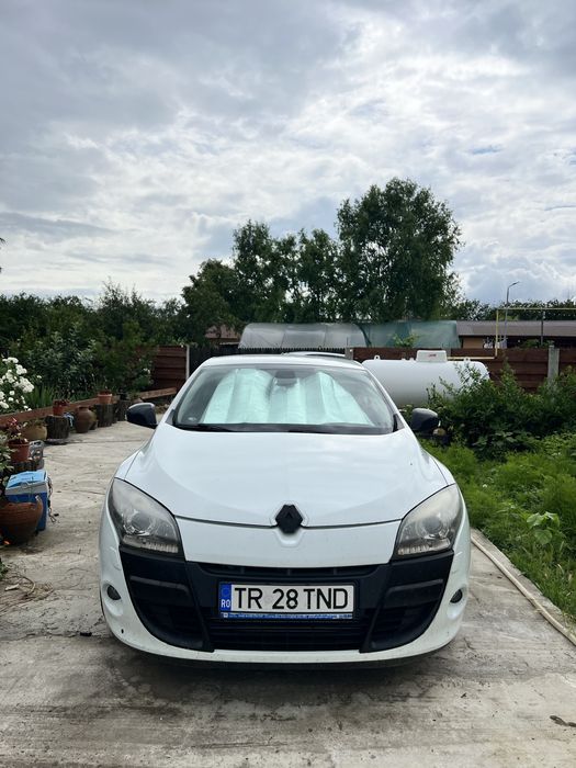 RENAULT Megane 2011 — imagine 1