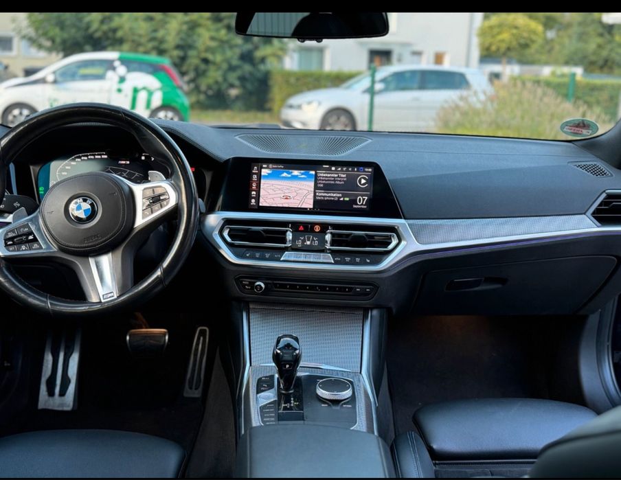 BMW 3 Series 2019 — imagine 5