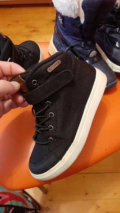 Vand adidași/ghete/cizme de fete (Puma,Nike,Adidas,Geox,etc)!