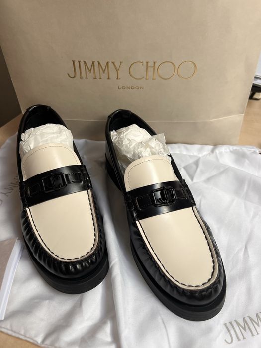 Jimmy Choo flats NOI