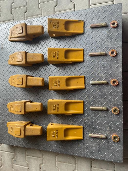 Dinti de cupa CATERPILLAR 20 -25 t marca SIK