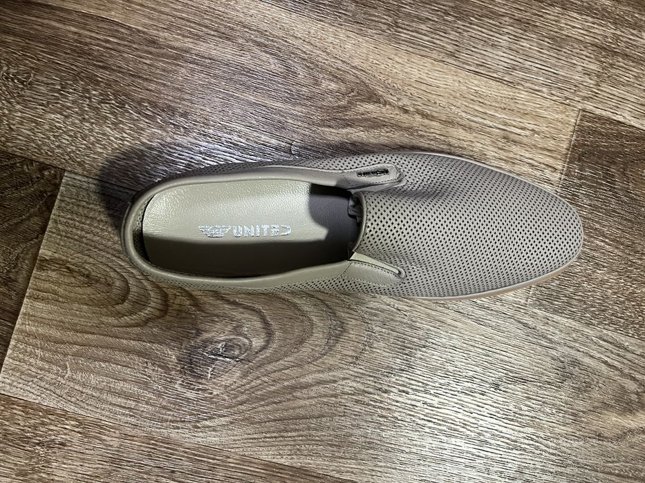 Продам мокасины  великаны