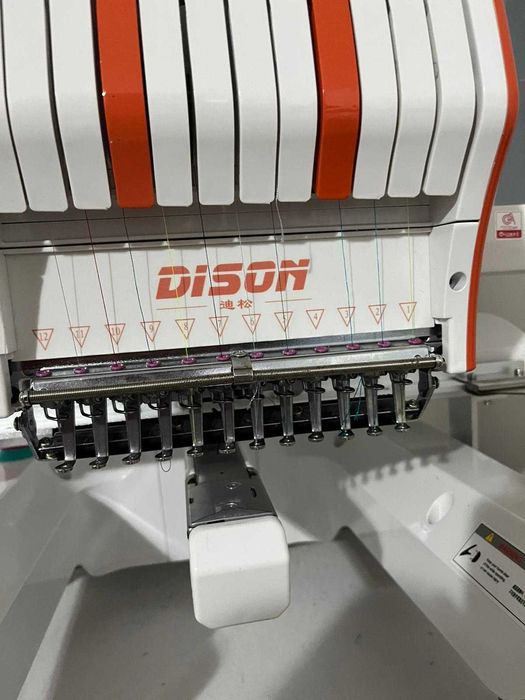 Masina de brodat Dison cu 12 ace