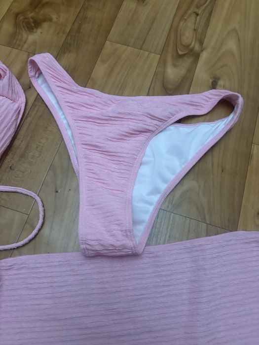 Продам новый купальник