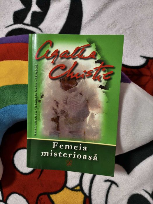 Femeia misterioasă - Agatha Christie (carte rară)