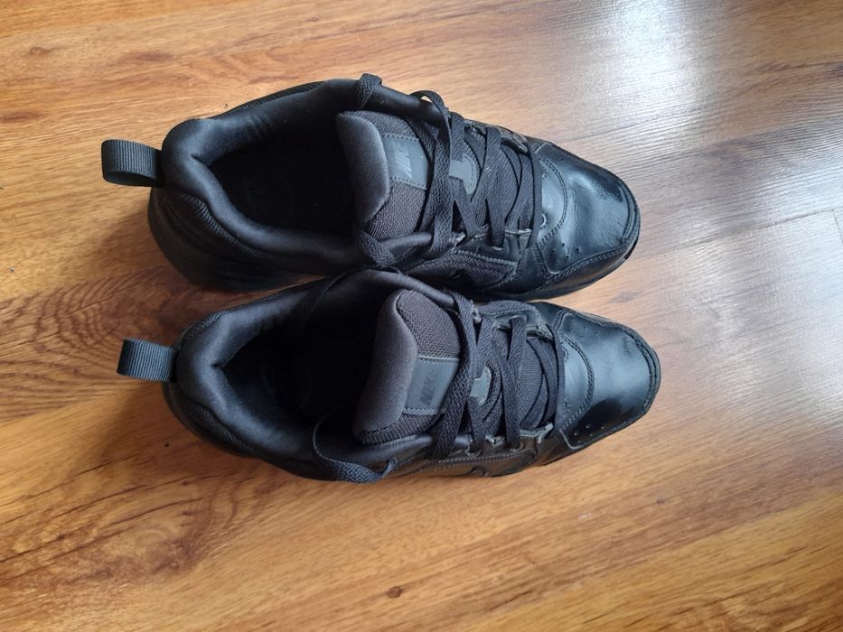 Nike маратонки 42 номер.