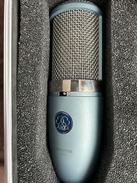 Microfon studio AKG Perception 420