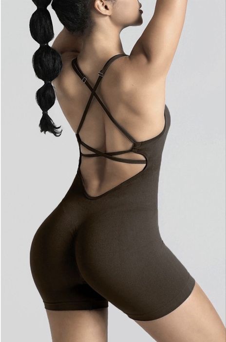 Комбинезон для фитнеса