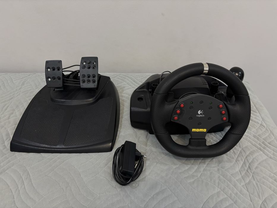 Продам/Обменяю игровой руль Logitech Momo Racing (руль+педали)