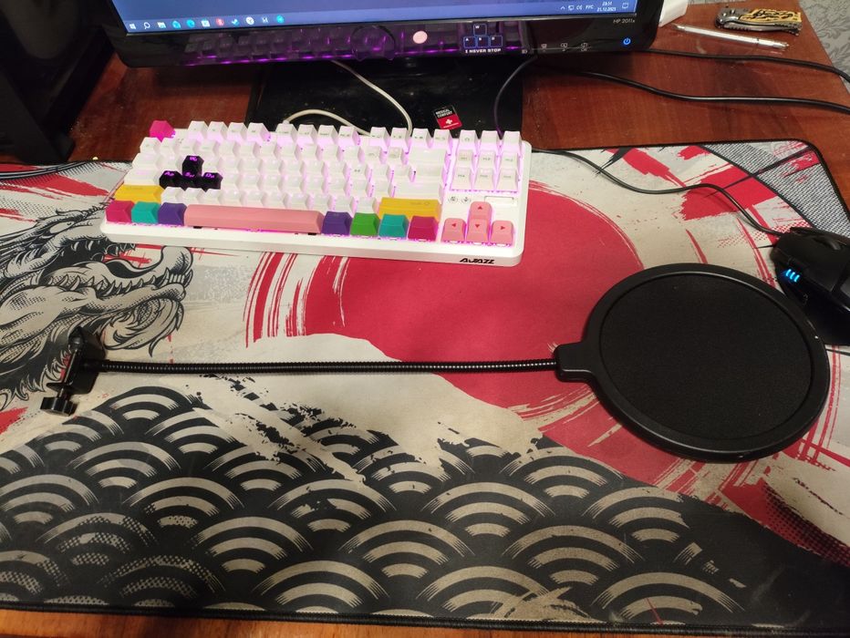 Продам микрофон не дорого