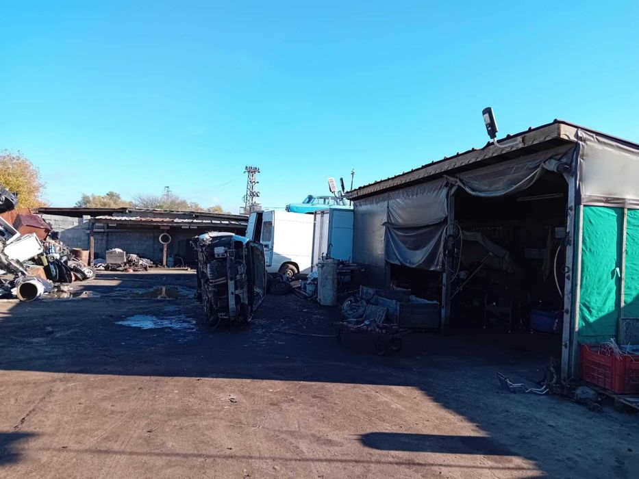 Продава се Промишлена сграда в с. Старо Оряхово, Област Варна - 768 кв.м за 196 €/кв.м - Снимка #3