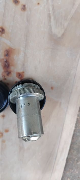 Старинен малък български микроскоп МУ-4