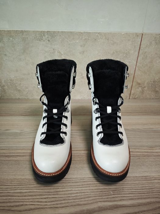 Ghete de dama Clarks