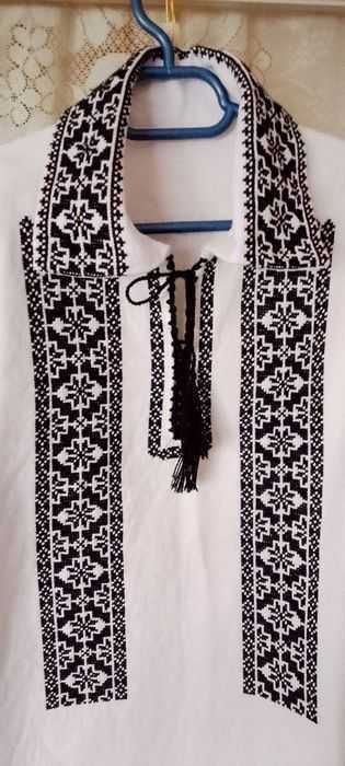 Cămașă tradițională din bumbac, cusuta manual. Urgent!!