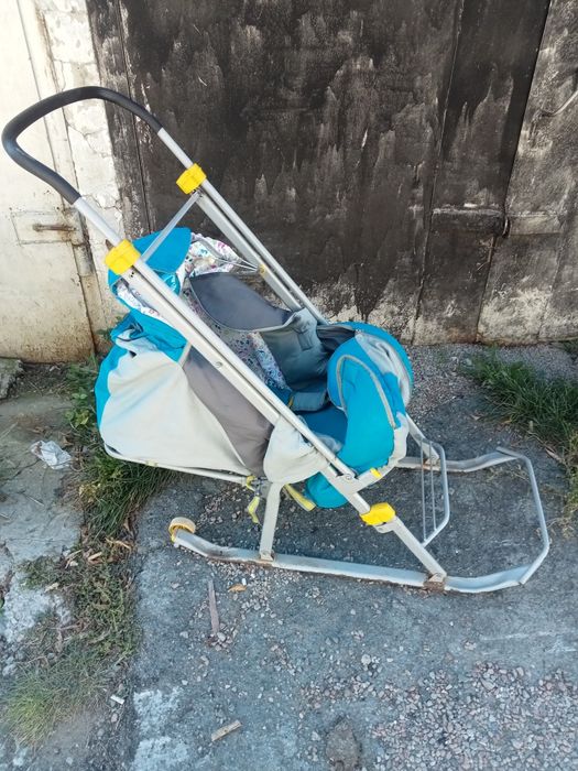 Продам санки коляска